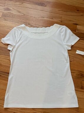 Talbots Cream Short Sleeve Top with Scallop Neckline